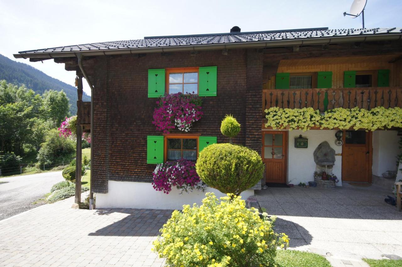 Apartamento Haus Aelpele Klösterle Exterior foto
