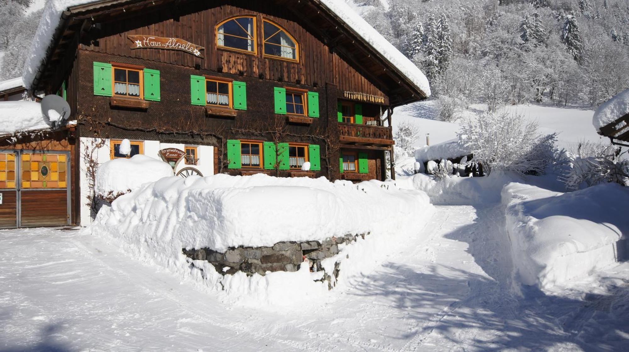 Apartamento Haus Aelpele Klösterle Exterior foto