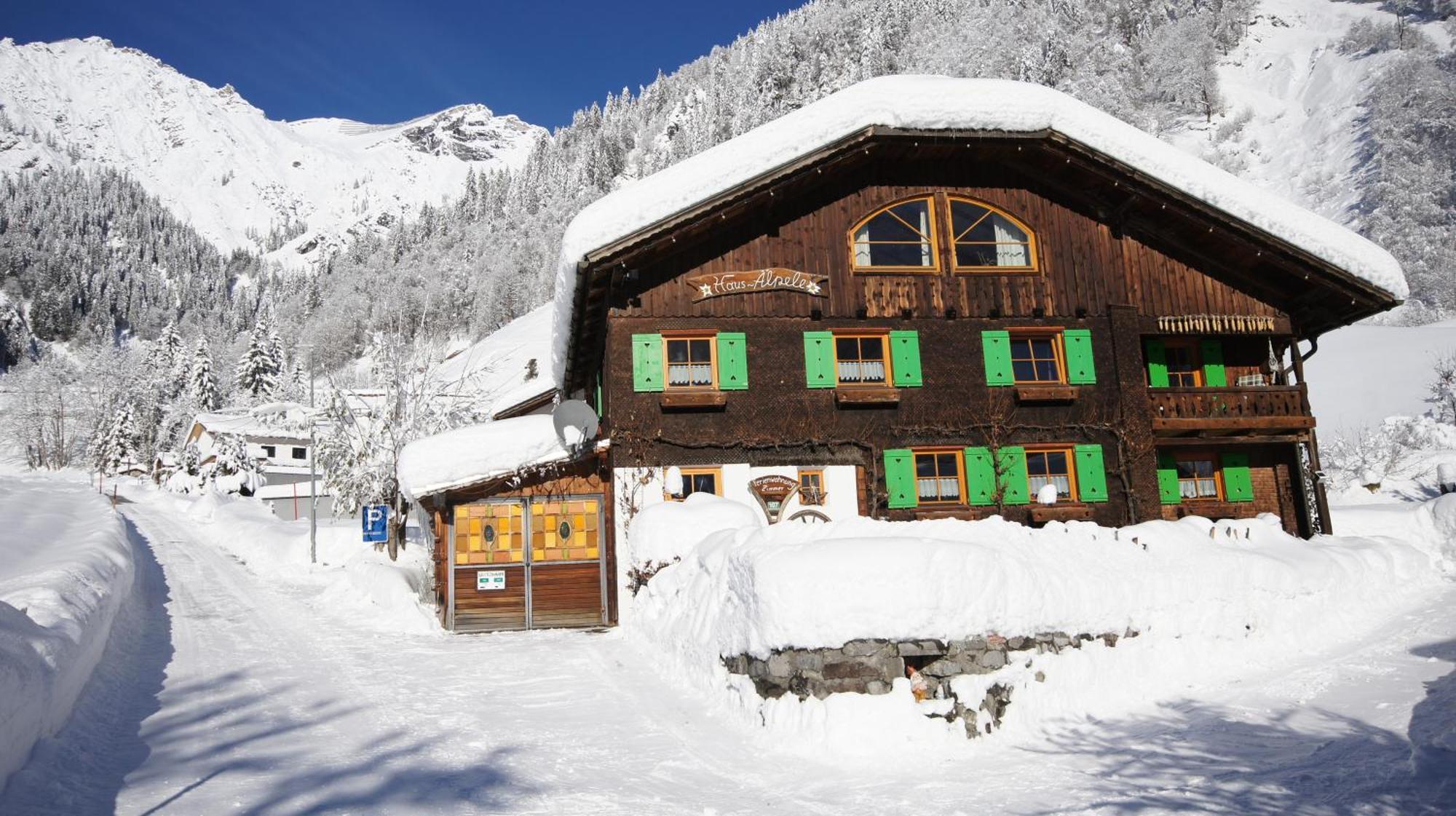 Apartamento Haus Aelpele Klösterle Exterior foto